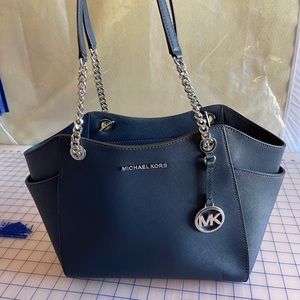 Michael Kors Jetset Purse in Navy/Silver